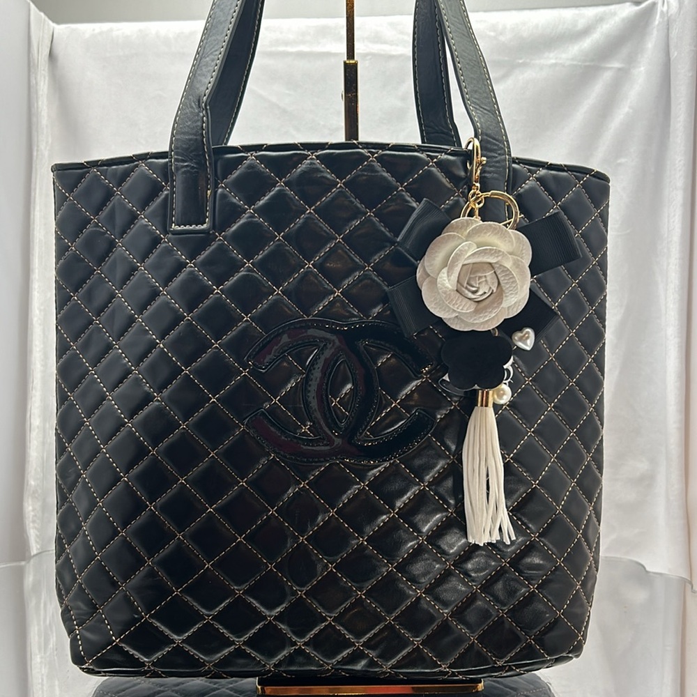 Authentic Chanel hand bag tote